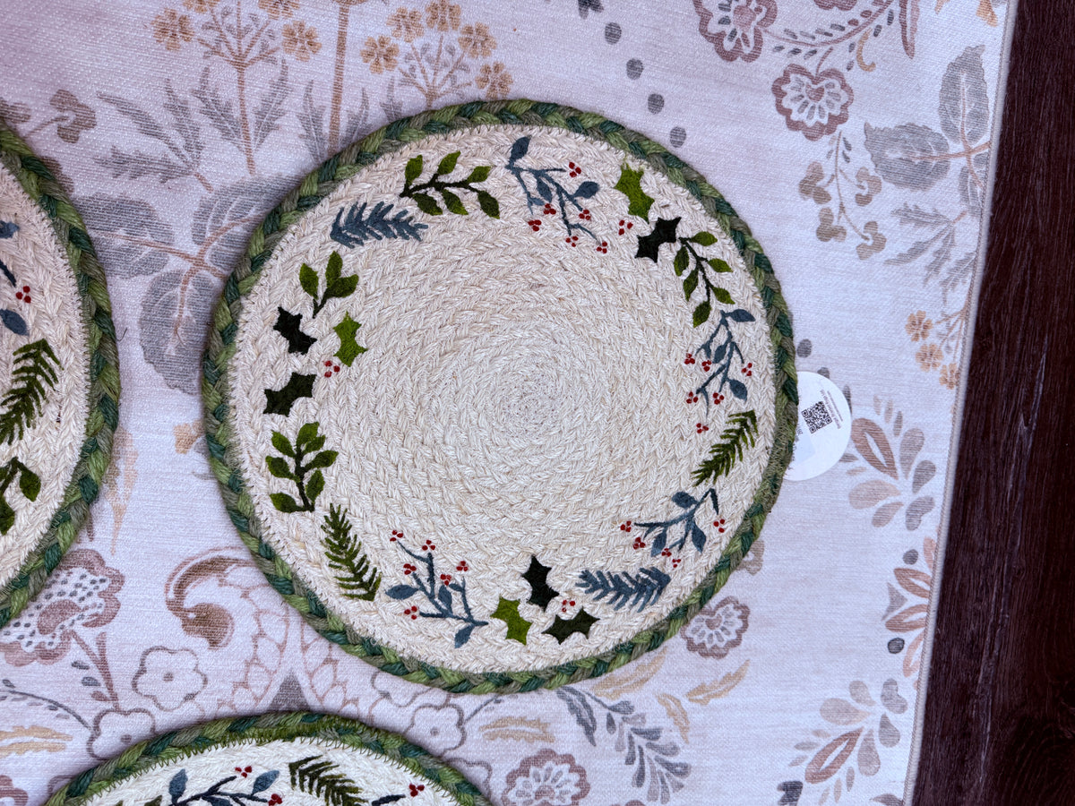 Handwoven Jute Leaf Table Runner by The Roots of Heritage (6)