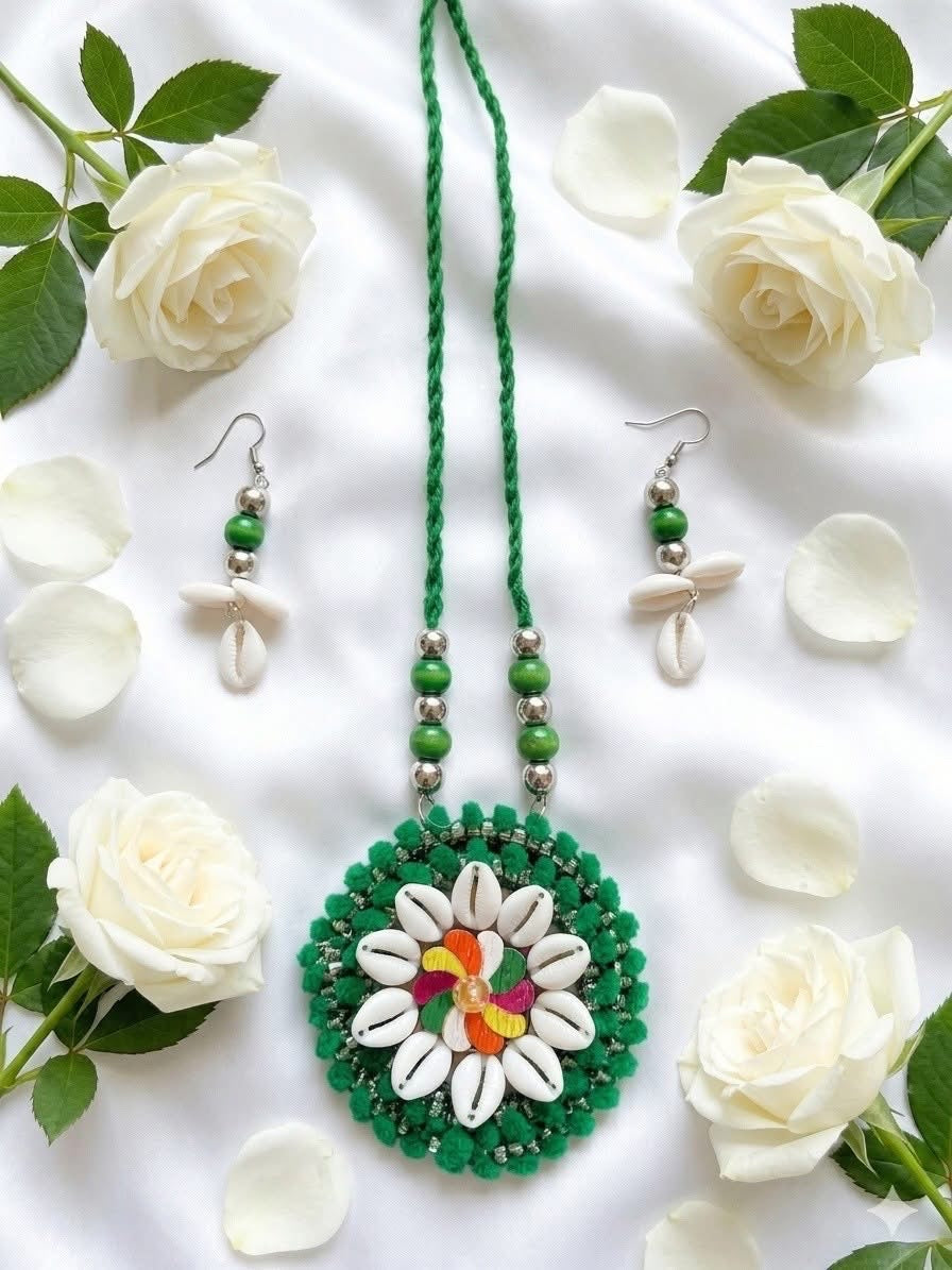 Heritage Bloom Shell Necklace by The Roots of Heritage